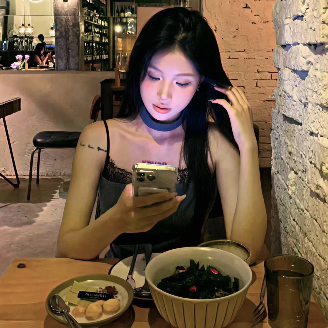 重生女团，豪门总裁跪求原谅